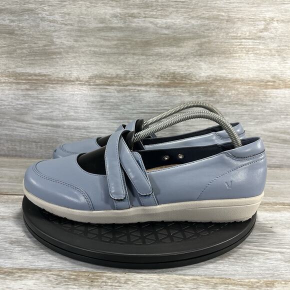 Vionic Woman’s Cala Blue Leather Mary Jane Flats Size 9.5 Wide - Picture 1 of 10